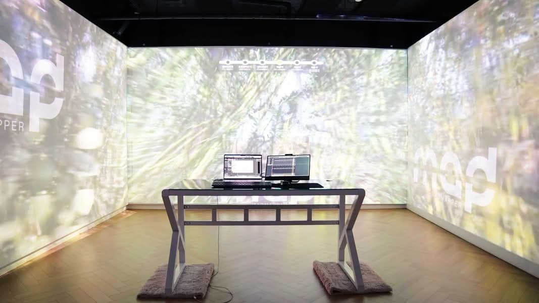 Immersive Mixing Stage